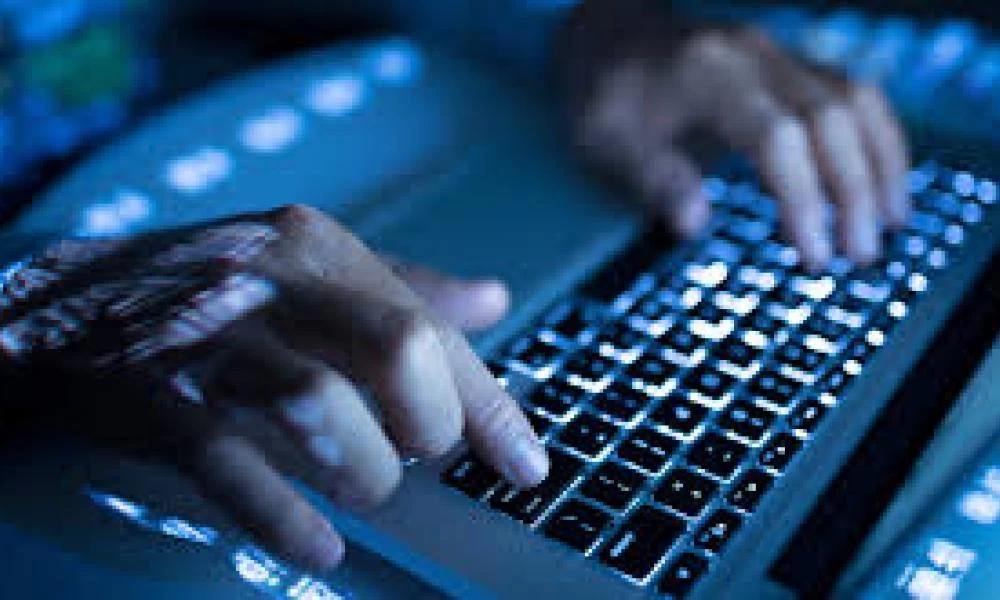 ΕΛ.ΑΣ: Προσοχή με νέα απάτη μέσω e-mail